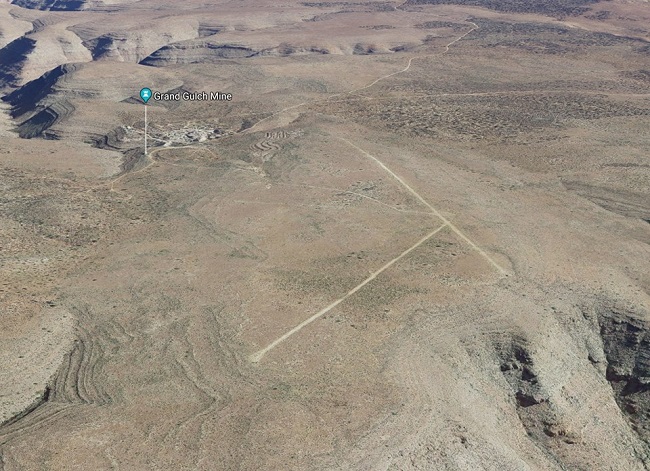 grand-gulch-mine-airstrip